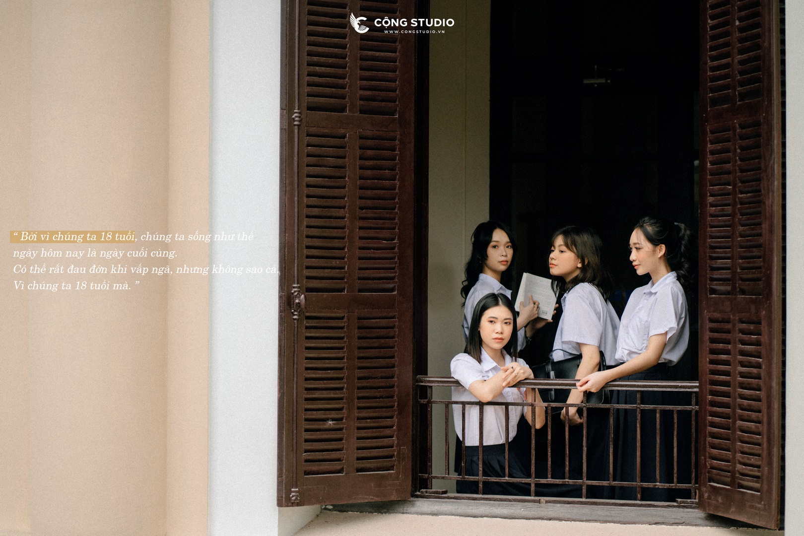 Chụp ảnh kỷ yếu tại Hồ Chí Minh