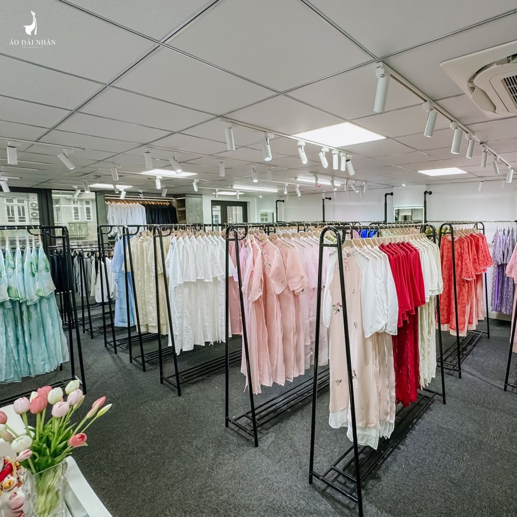 cho thuê áo dài đẹp, cao cấp, chất lượng tại Tây Hồ(10)